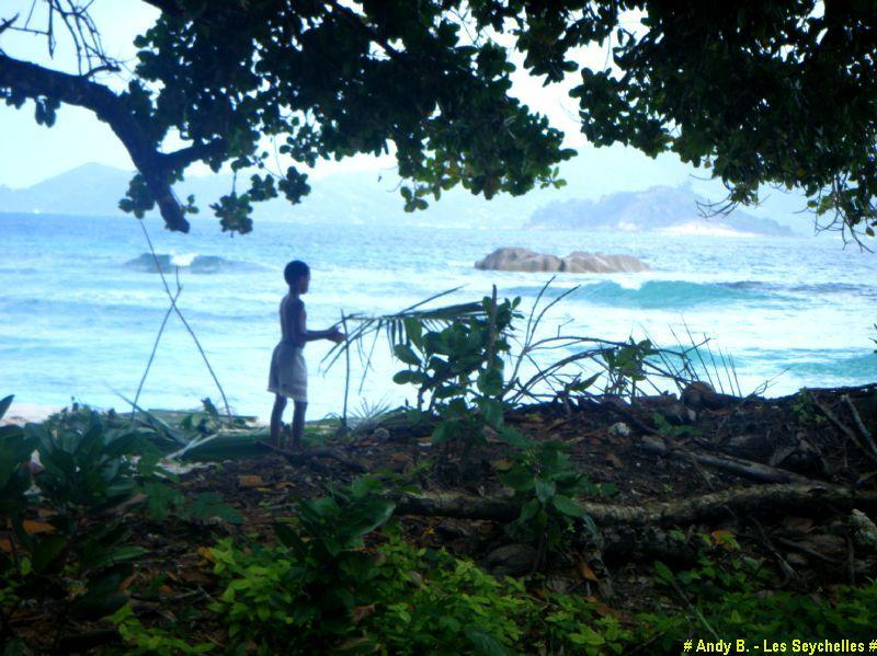 Plage de La Digue (2).JPG